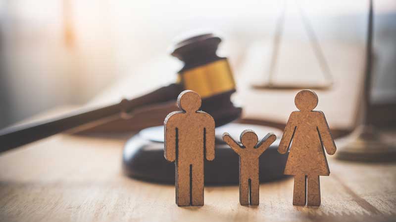 Las decisiones de unos padres divorciados respecto a la comunión del menor